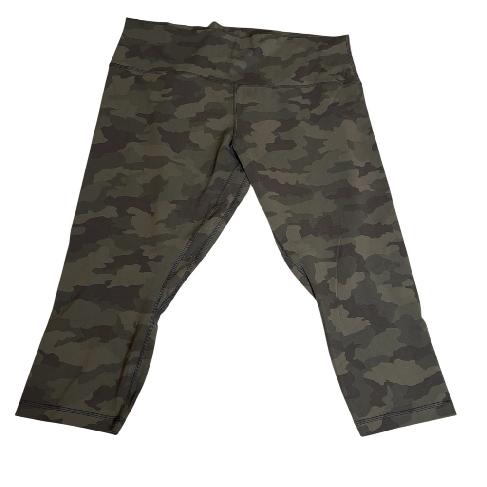 Lululemon Women's Camo Cropped Align High Rise‎ Leggings Size 20 NWOT